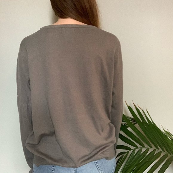 Vintage gray floral embroidered sweater - Picture 3 of 7